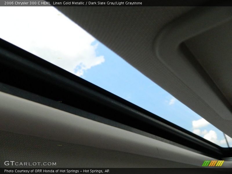 Linen Gold Metallic / Dark Slate Gray/Light Graystone 2006 Chrysler 300 C HEMI