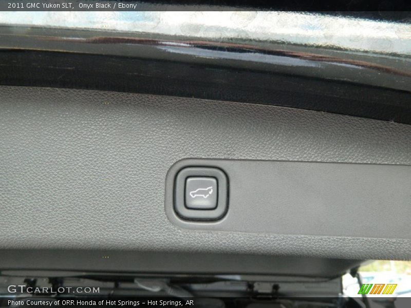 Onyx Black / Ebony 2011 GMC Yukon SLT