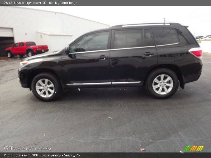 Black / Sand Beige 2012 Toyota Highlander SE