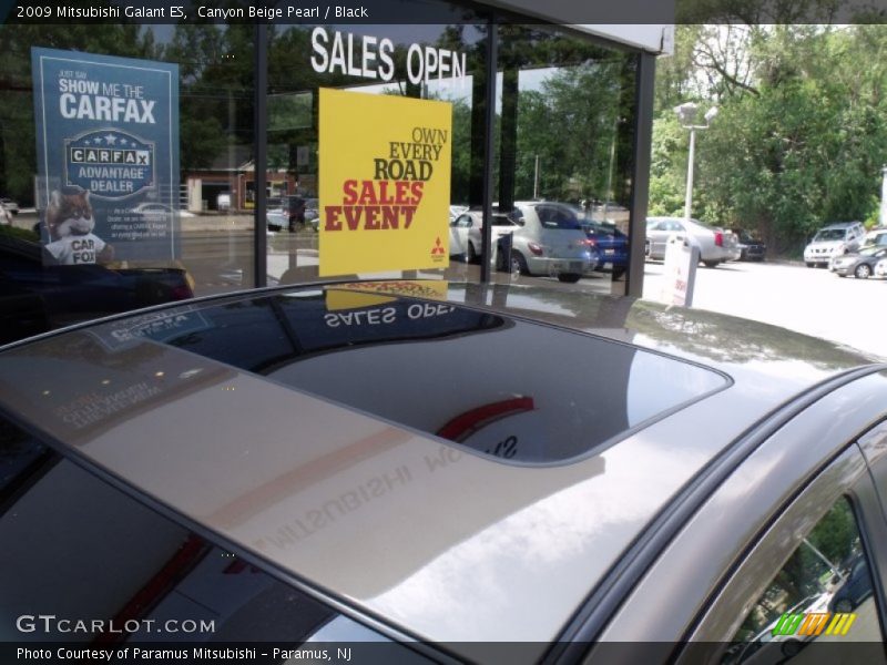 Canyon Beige Pearl / Black 2009 Mitsubishi Galant ES
