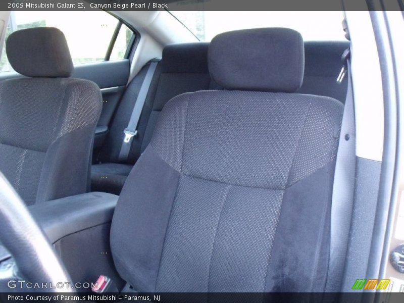 Canyon Beige Pearl / Black 2009 Mitsubishi Galant ES
