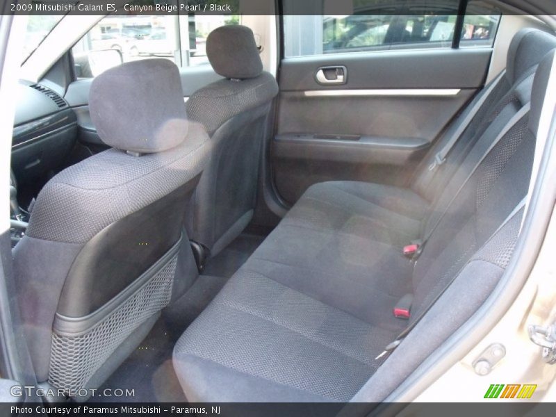 Canyon Beige Pearl / Black 2009 Mitsubishi Galant ES