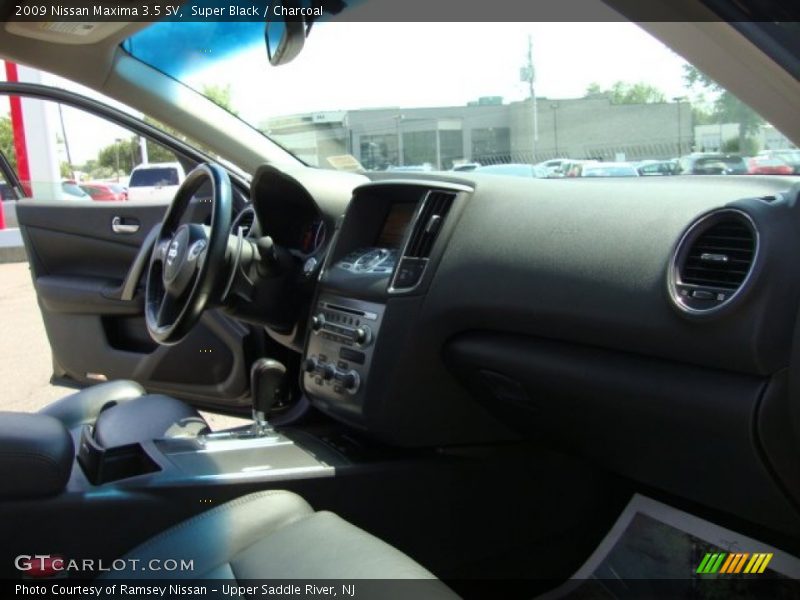 Super Black / Charcoal 2009 Nissan Maxima 3.5 SV