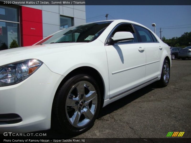 Summit White / Titanium 2010 Chevrolet Malibu LT Sedan
