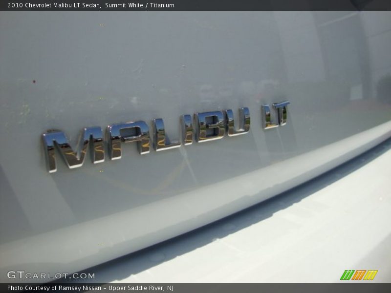Summit White / Titanium 2010 Chevrolet Malibu LT Sedan