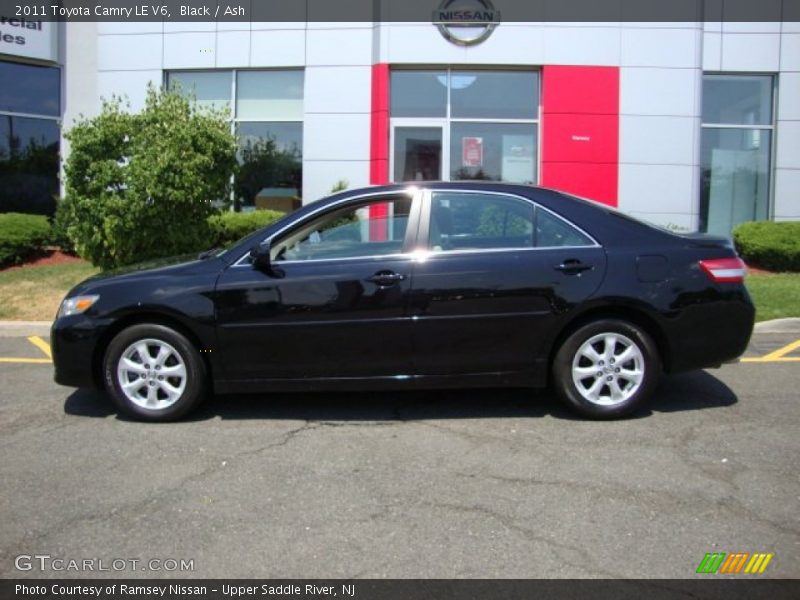 Black / Ash 2011 Toyota Camry LE V6