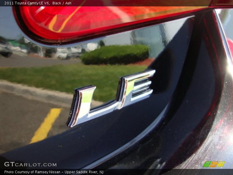 Black / Ash 2011 Toyota Camry LE V6