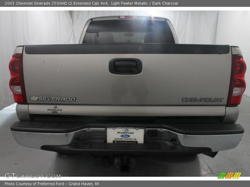 Light Pewter Metallic / Dark Charcoal 2003 Chevrolet Silverado 2500HD LS Extended Cab 4x4