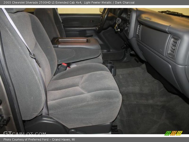 Light Pewter Metallic / Dark Charcoal 2003 Chevrolet Silverado 2500HD LS Extended Cab 4x4