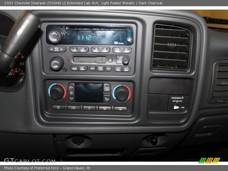 Light Pewter Metallic / Dark Charcoal 2003 Chevrolet Silverado 2500HD LS Extended Cab 4x4