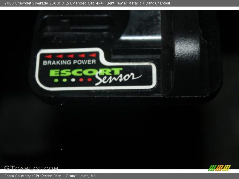 Light Pewter Metallic / Dark Charcoal 2003 Chevrolet Silverado 2500HD LS Extended Cab 4x4