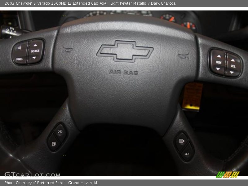Light Pewter Metallic / Dark Charcoal 2003 Chevrolet Silverado 2500HD LS Extended Cab 4x4