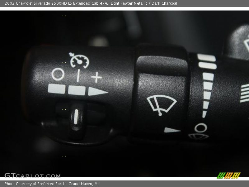 Light Pewter Metallic / Dark Charcoal 2003 Chevrolet Silverado 2500HD LS Extended Cab 4x4