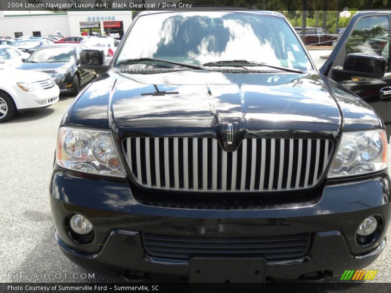 Black Clearcoat / Dove Grey 2004 Lincoln Navigator Luxury 4x4