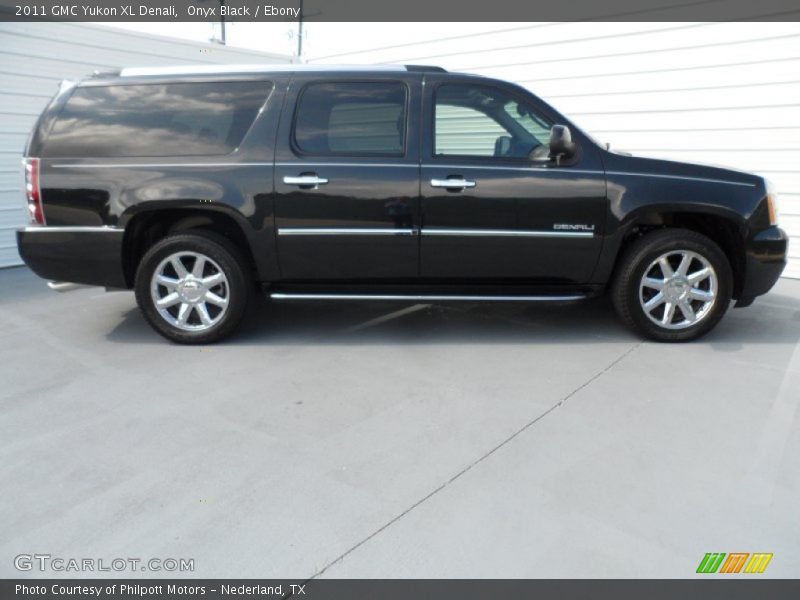 Onyx Black / Ebony 2011 GMC Yukon XL Denali