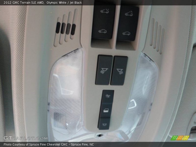 Olympic White / Jet Black 2012 GMC Terrain SLE AWD