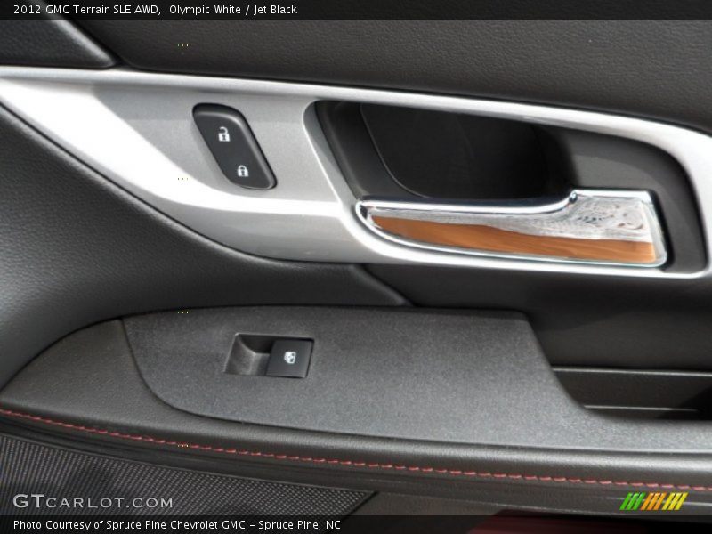 Olympic White / Jet Black 2012 GMC Terrain SLE AWD