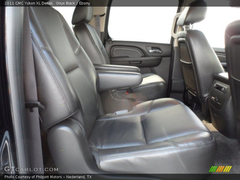 Onyx Black / Ebony 2011 GMC Yukon XL Denali