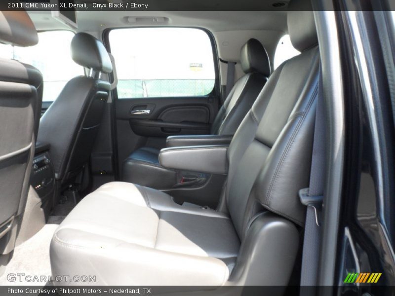 Onyx Black / Ebony 2011 GMC Yukon XL Denali