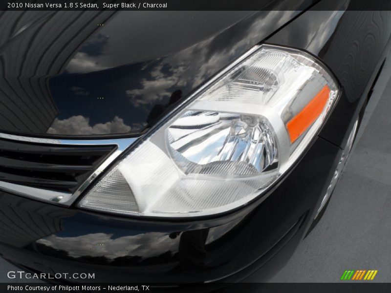 Super Black / Charcoal 2010 Nissan Versa 1.8 S Sedan