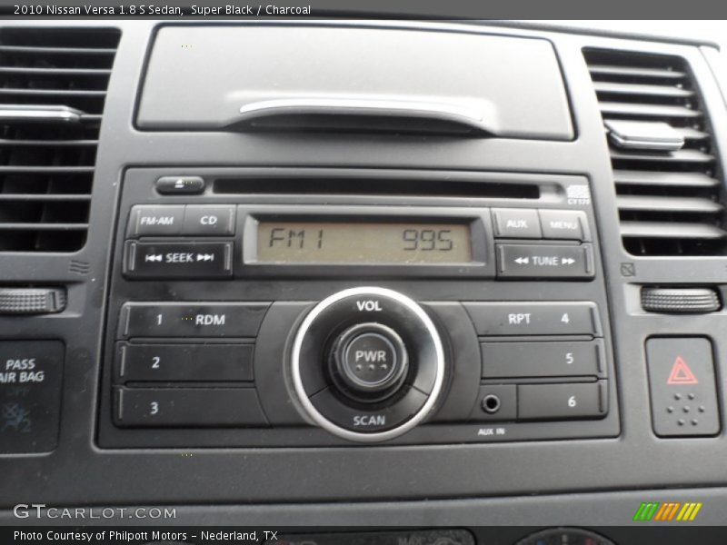 Super Black / Charcoal 2010 Nissan Versa 1.8 S Sedan
