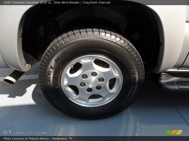 Silver Birch Metallic / Gray/Dark Charcoal 2005 Chevrolet Suburban 1500 LS
