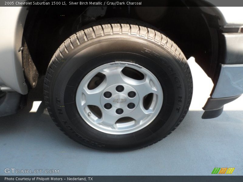 Silver Birch Metallic / Gray/Dark Charcoal 2005 Chevrolet Suburban 1500 LS