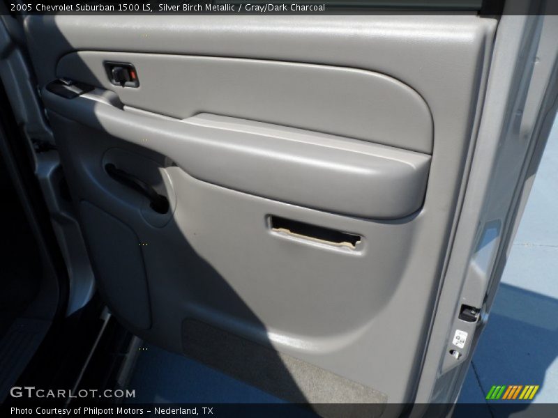 Silver Birch Metallic / Gray/Dark Charcoal 2005 Chevrolet Suburban 1500 LS