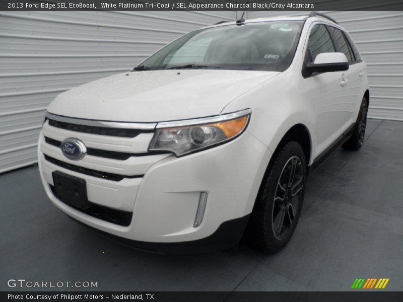 Front 3/4 View of 2013 Edge SEL EcoBoost
