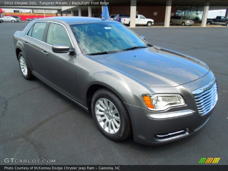 Tungsten Metallic / Black/Light Frost Beige 2012 Chrysler 300