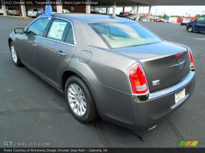 Tungsten Metallic / Black/Light Frost Beige 2012 Chrysler 300