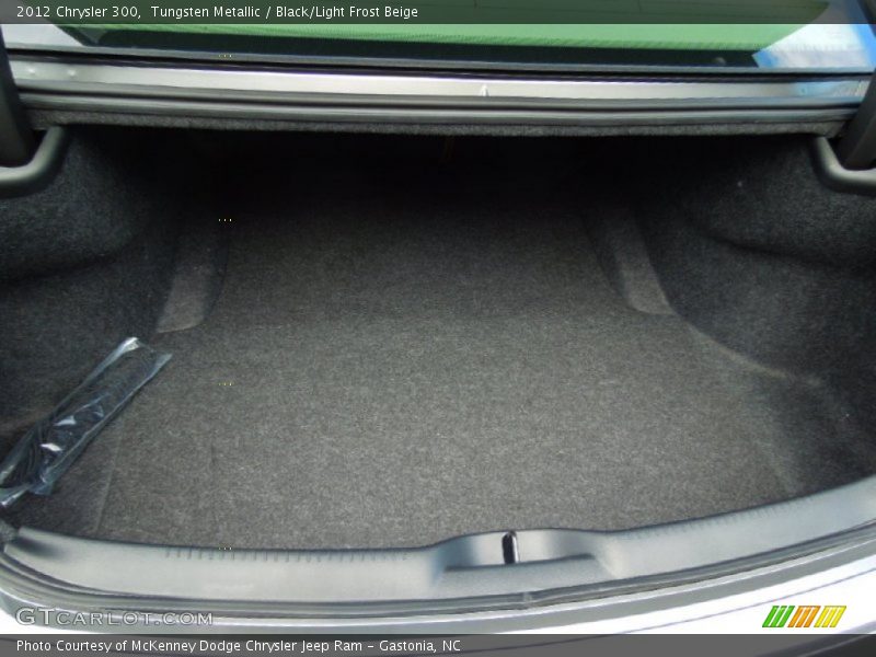 Tungsten Metallic / Black/Light Frost Beige 2012 Chrysler 300
