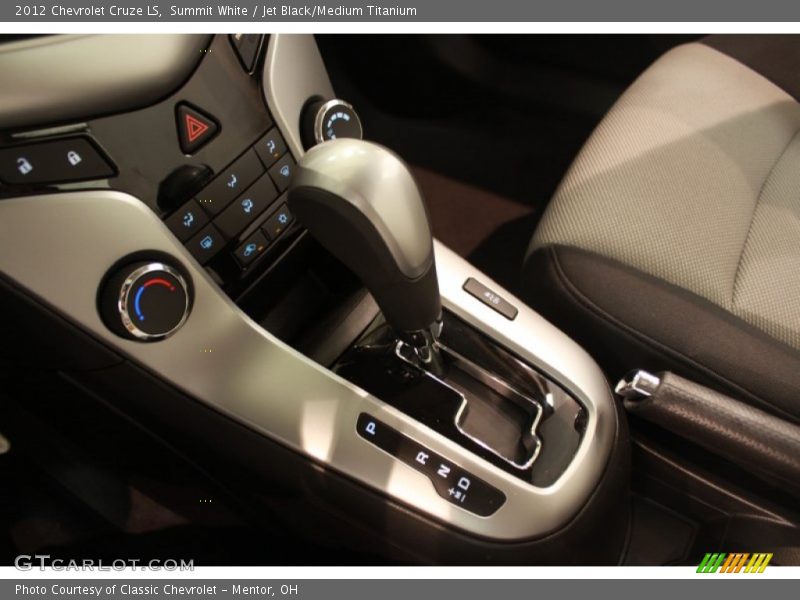 Summit White / Jet Black/Medium Titanium 2012 Chevrolet Cruze LS