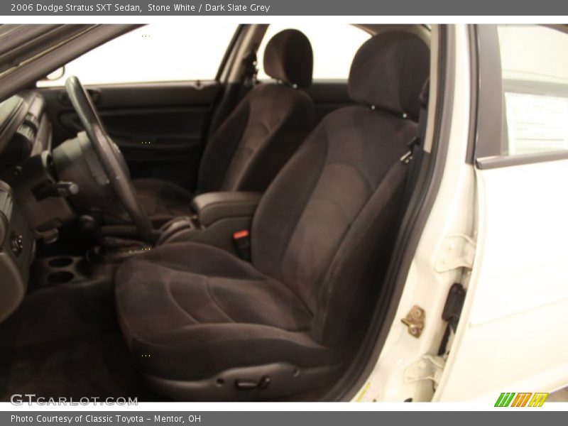 Stone White / Dark Slate Grey 2006 Dodge Stratus SXT Sedan