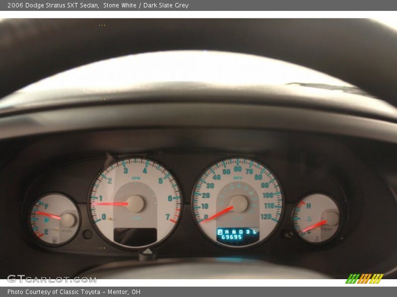 Stone White / Dark Slate Grey 2006 Dodge Stratus SXT Sedan