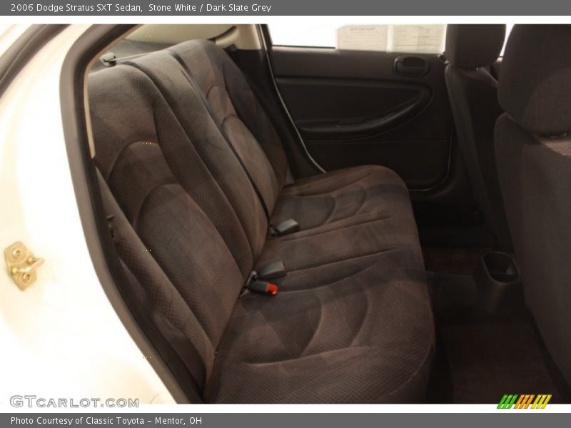 Stone White / Dark Slate Grey 2006 Dodge Stratus SXT Sedan