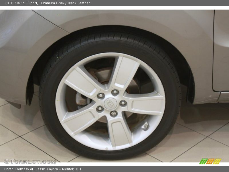 Titanium Gray / Black Leather 2010 Kia Soul Sport