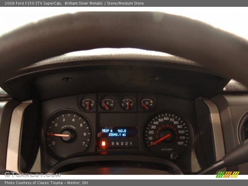 Brilliant Silver Metallic / Stone/Medium Stone 2009 Ford F150 STX SuperCab