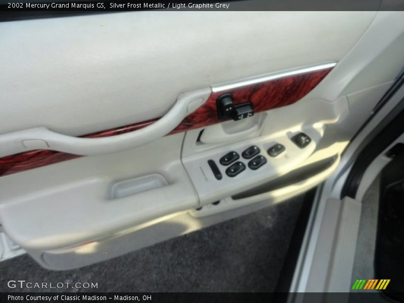 Silver Frost Metallic / Light Graphite Grey 2002 Mercury Grand Marquis GS