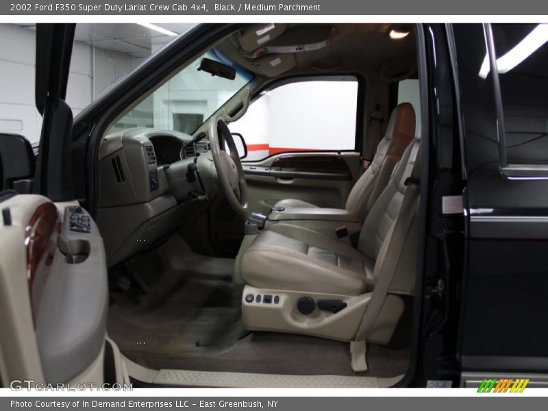 Black / Medium Parchment 2002 Ford F350 Super Duty Lariat Crew Cab 4x4