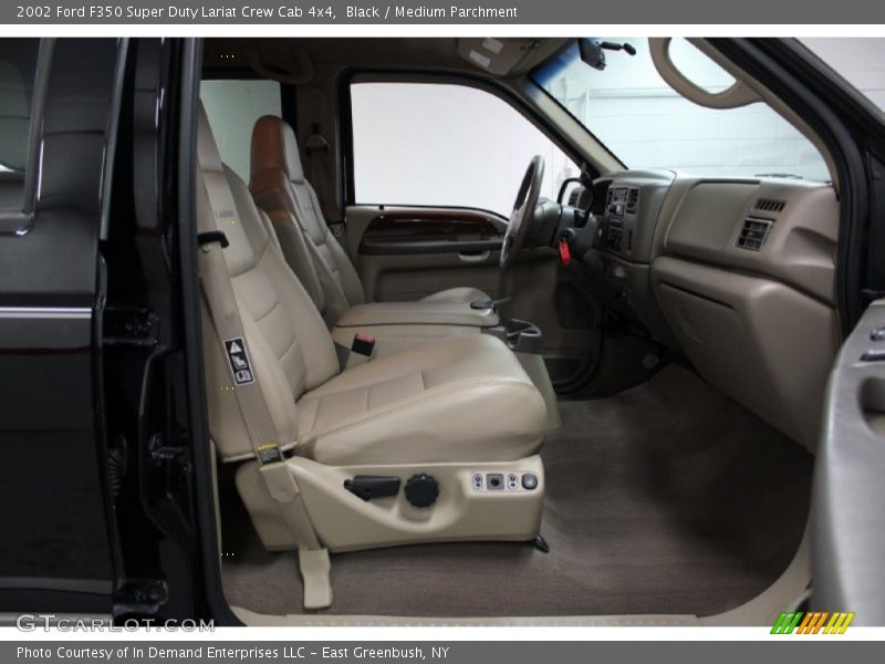 Black / Medium Parchment 2002 Ford F350 Super Duty Lariat Crew Cab 4x4
