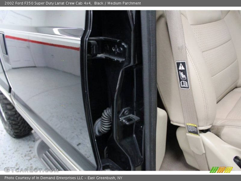 Black / Medium Parchment 2002 Ford F350 Super Duty Lariat Crew Cab 4x4