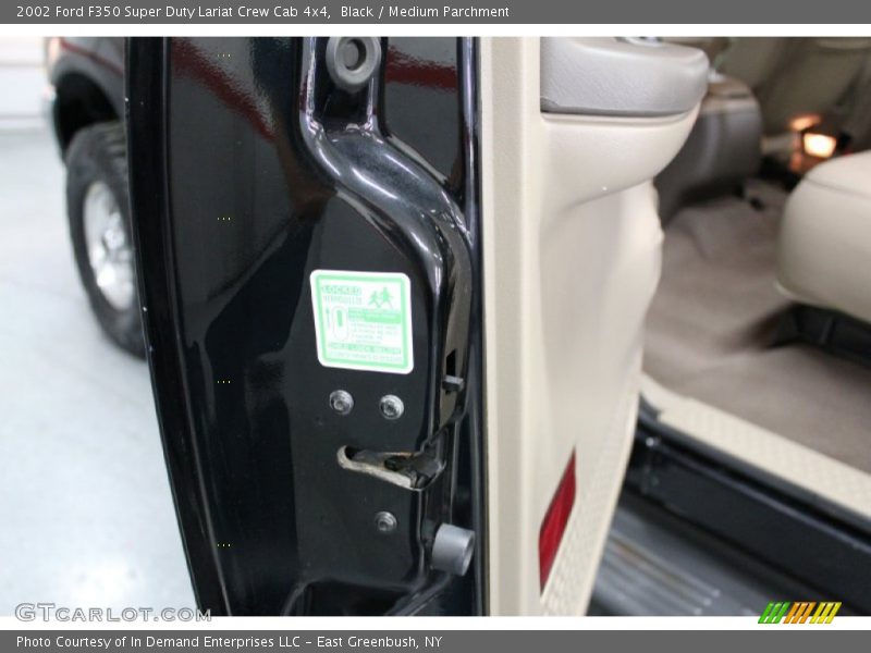 Black / Medium Parchment 2002 Ford F350 Super Duty Lariat Crew Cab 4x4