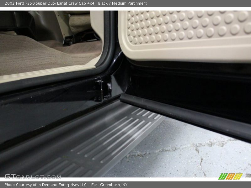 Black / Medium Parchment 2002 Ford F350 Super Duty Lariat Crew Cab 4x4