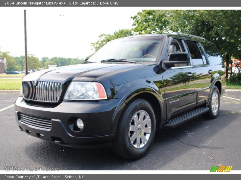 Black Clearcoat / Dove Grey 2004 Lincoln Navigator Luxury 4x4