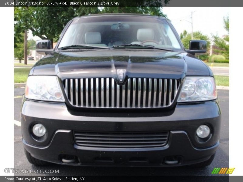 Black Clearcoat / Dove Grey 2004 Lincoln Navigator Luxury 4x4