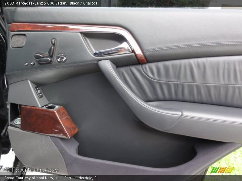 Door Panel of 2003 S 600 Sedan