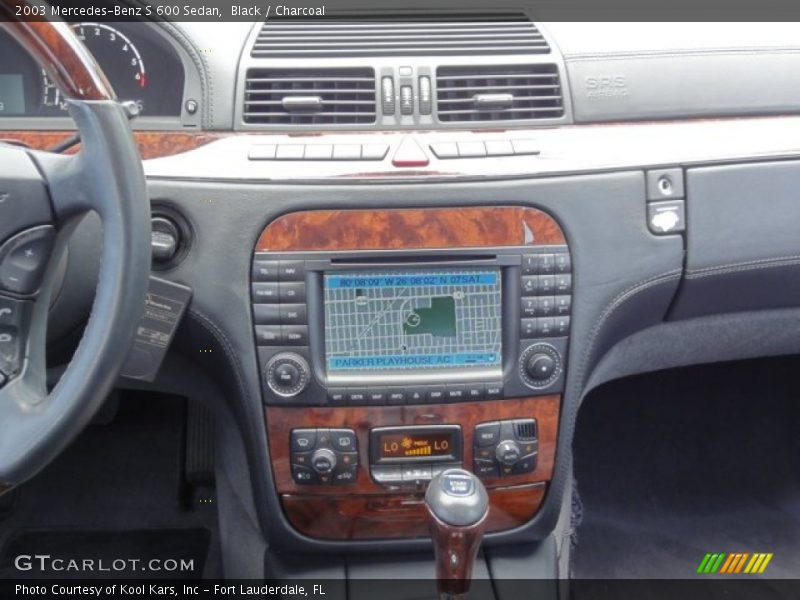 Controls of 2003 S 600 Sedan