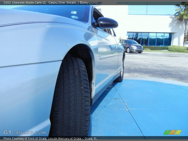 Galaxy Silver Metallic / Ebony 2002 Chevrolet Monte Carlo LS