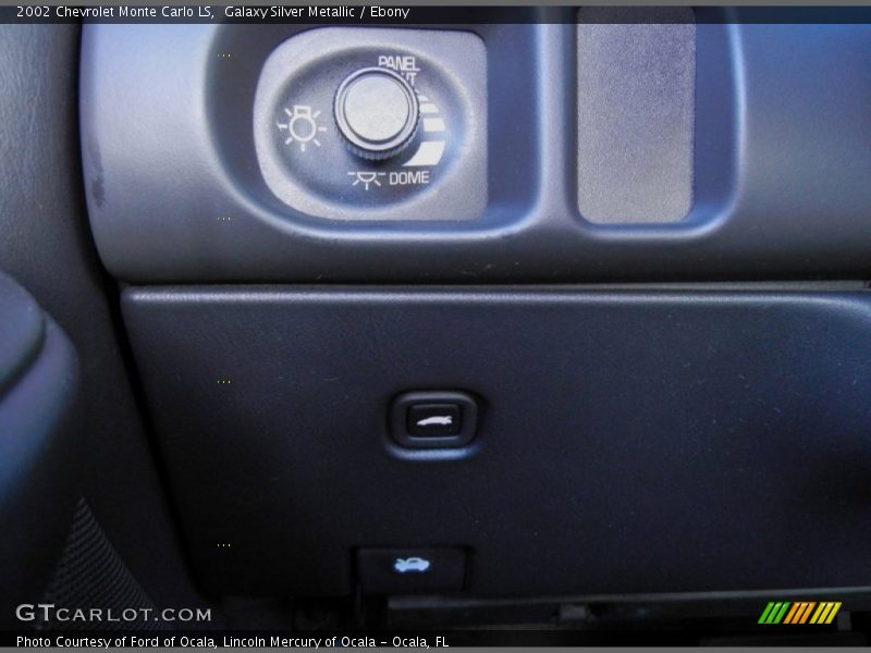Galaxy Silver Metallic / Ebony 2002 Chevrolet Monte Carlo LS